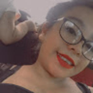 Meet your Posher, Alejandra